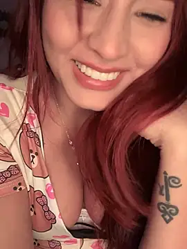 Snapshot of LINDA_PATTY94 chatting on February 7, 2025, 12:09 am LINDA PATTY94 online show from February 7, 2025, 12:09 am