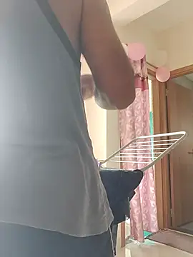 Snapshot of pete91 chatting on October 18, 2025, 7:42 am pete91 online show from October 18, 2025, 7:42 am