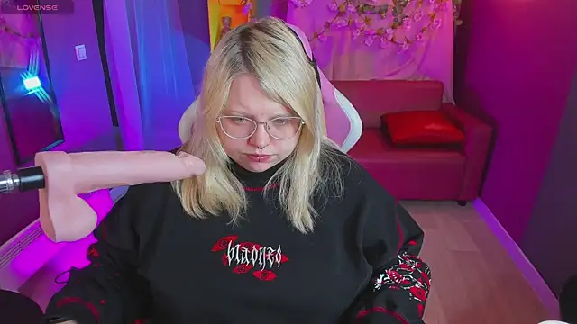 Snapshot of Yoki_Shizuko chatting on April 10, 2026, 6:40 am Yoki Shizuko online show from April 10, 2026, 6:40 am