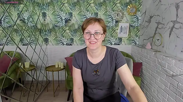 Paris Cherry online show from March 9, 2025, 2:07 am