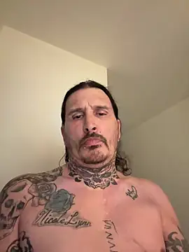 tazzfazz online show from April 10, 2026, 4:06 am