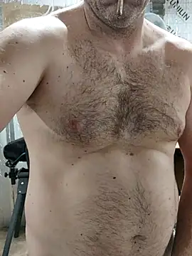 Snapshot of IronedTitan chatting on October 11, 2025, 12:10 am IronedTitan online show from October 11, 2025, 12:10 am