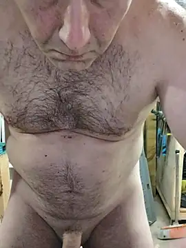 Snapshot of IronedTitan chatting on October 13, 2025, 1:16 am IronedTitan online show from October 13, 2025, 1:16 am