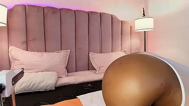 HallyBans online show from February 12, 2025, 7:13 pm