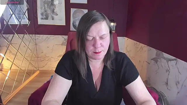 KellyPerfection online show from October 28, 2025, 5:59 pm