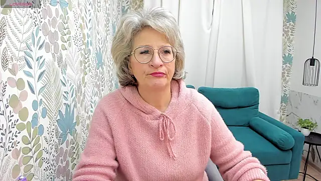 EvelynJoyful online show from December 16, 2024, 5:17 am