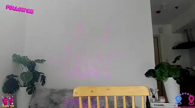 hottycrishina online show from January 27, 2025, 6:19 am