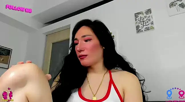 hottycrishina online show from March 22, 2025, 10:06 am