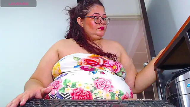 ashelymalefica online show from May 25, 2026, 6:47 pm