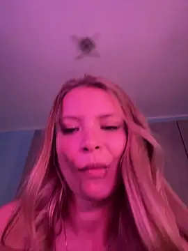 AnastasiaAniess online show from January 15, 2026, 11:30 pm