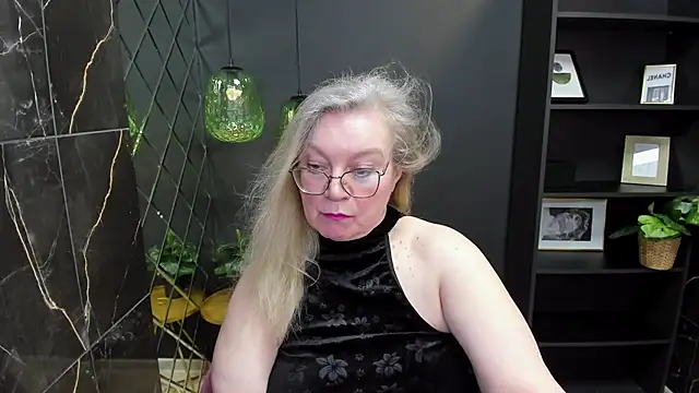 NataliMellow online show from January 22, 2025, 4:55 pm