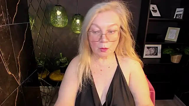 NataliMellow online show from January 31, 2026, 7:11 pm