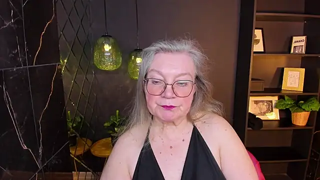 NataliMellow online show from April 11, 2026, 1:15 pm