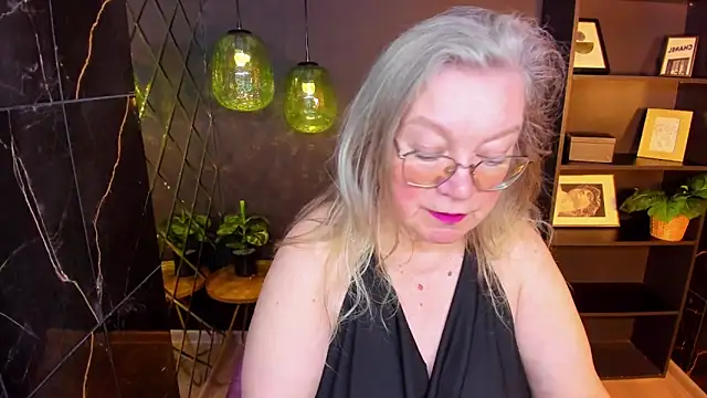 NataliMellow online show from May 31, 2026, 12:56 pm