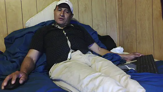 dantehot2020 online show from November 10, 2025, 2:21 am