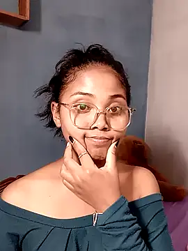 Snapshot of naya86 chatting on December 2, 2024, 3:03 pm naya86 online show from December 2, 2024, 3:03 pm