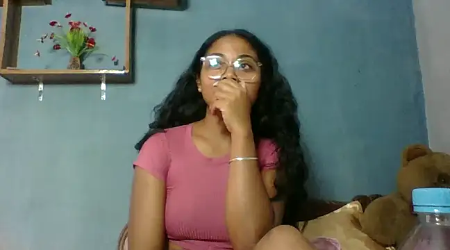 Snapshot of naya86 chatting on February 21, 2025, 8:18 am naya86 online show from February 21, 2025, 8:18 am
