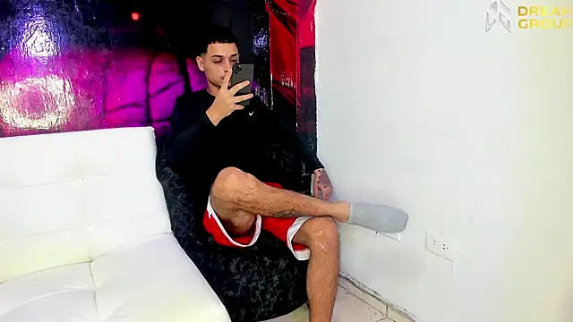 AmazingPartys online show from September 26, 2025, 2:37 am