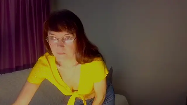 Snapshot of Fritha chatting on May 5, 2026, 6:49 pm Fritha online show from May 5, 2026, 6:49 pm