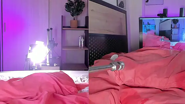 cinnamon afrodit online show from February 22, 2025, 11:13 pm