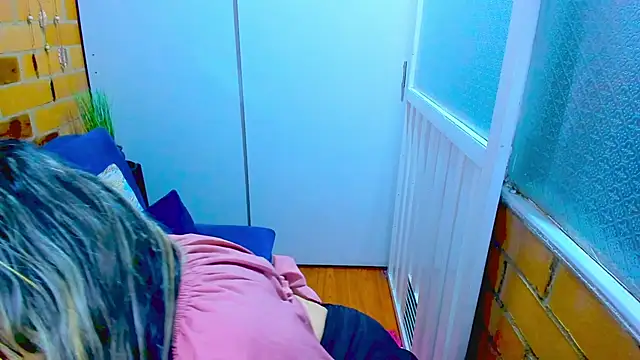 Penelope47 online show from January 14, 2025, 11:05 pm