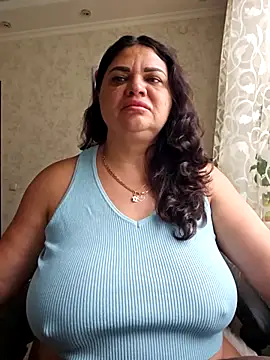 Snapshot of littleRikka chatting on October 28, 2025, 7:34 am littleRikka online show from October 28, 2025, 7:34 am