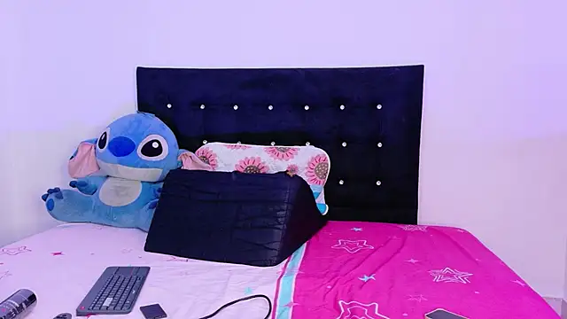 Blackrosse   online show from April 16, 2026, 11:40 pm