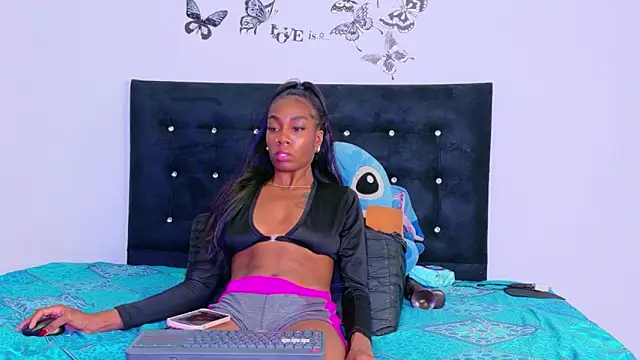 Snapshot of Blackrosse__ chatting on May 28, 2026, 6:05 pm Blackrosse online show from May 28, 2026, 6:05 pm