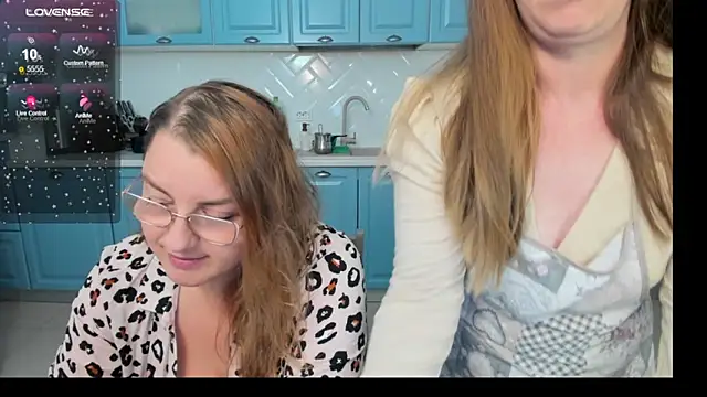 Snapshot of LIVYA chatting on September 30, 2025, 6:29 am LIVYA online show from September 30, 2025, 6:29 am