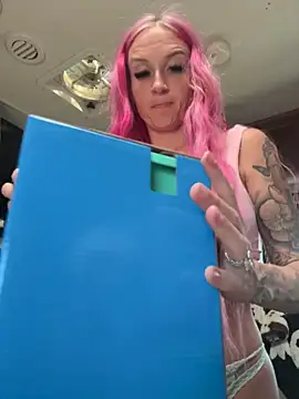 Snapshot of _Rapunzel_ chatting on October 28, 2025, 6:54 pm Rapunzel online show from October 28, 2025, 6:54 pm