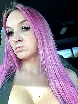 Snapshot of _Rapunzel_ chatting on November 17, 2025, 6:57 pm Rapunzel online show from November 17, 2025, 6:57 pm