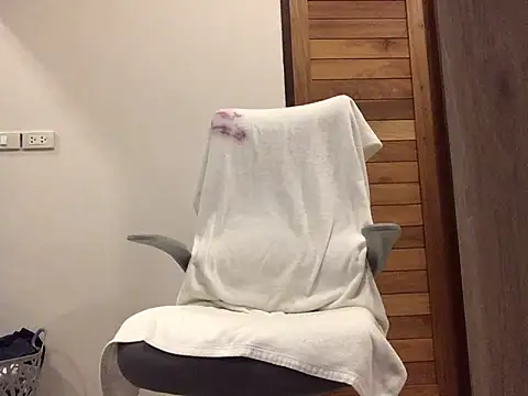 Snapshot of fuckerplayer1 chatting on March 10, 2025, 12:18 am fuckerplayer1 online show from March 10, 2025, 12:18 am