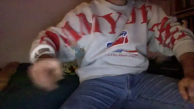 Snapshot of fuckerplayer1 chatting on February 25, 2026, 2:21 am fuckerplayer1 online show from February 25, 2026, 2:21 am