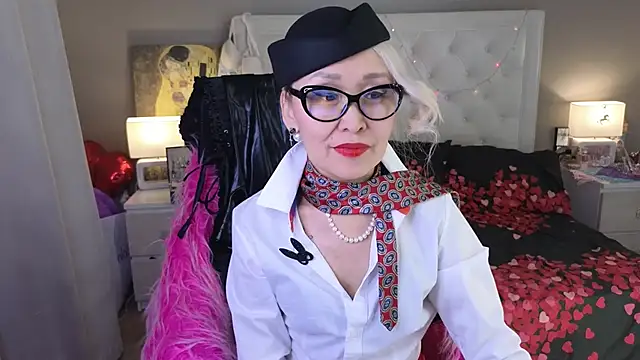 RoxalanaStar online show from March 22, 2026, 8:23 pm