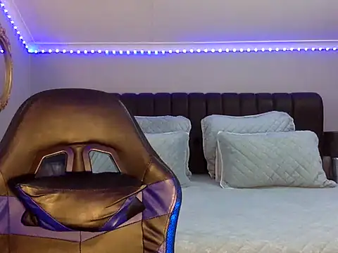 BOOTYBANGER24xx online show from October 21, 2025, 3:18 am