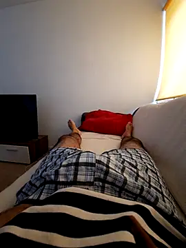 Snapshot of mogli444 chatting on January 11, 2026, 1:05 pm mogli444 online show from January 11, 2026, 1:05 pm