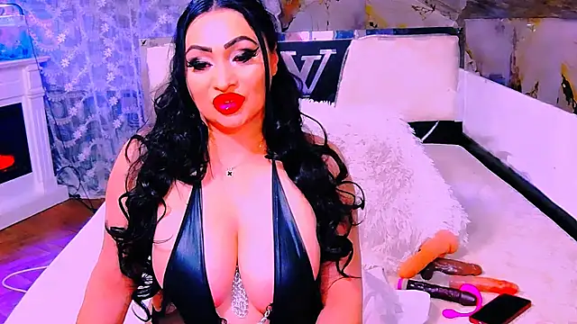 AmyraSunris online show from February 19, 2026, 10:39 pm