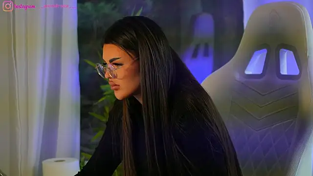 perfectt33n online show from January 25, 2025, 9:36 am