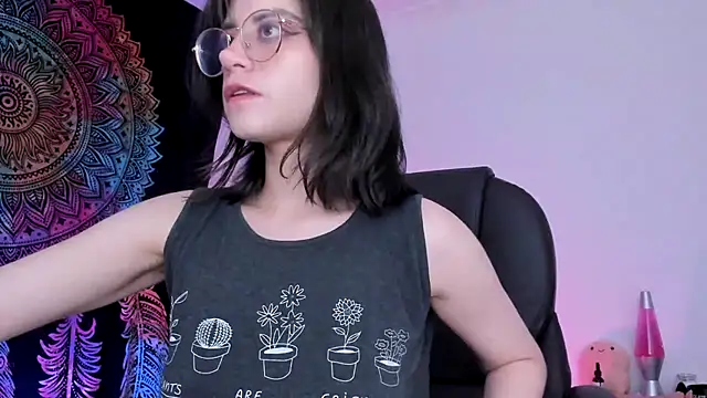 HazelKush online show from March 20, 2025, 1:35 am