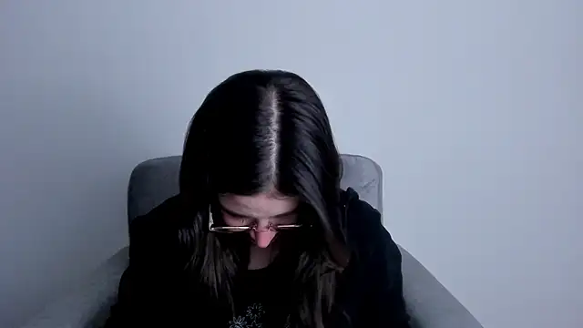 HazelKush online show from November 30, 2025, 9:41 pm