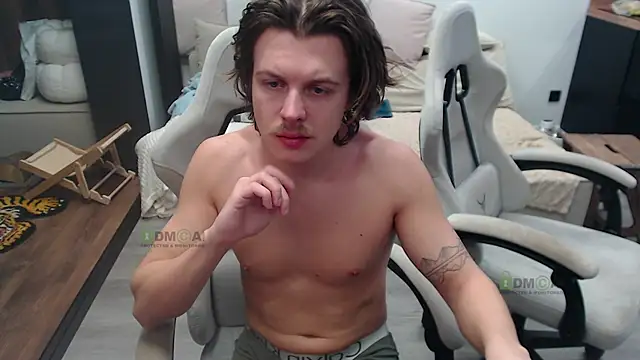 Sunny-Girl1 online show from April 4, 2026, 4:37 pm