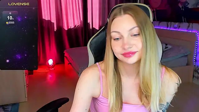 BiMolly online show from September 13, 2025, 8:47 am