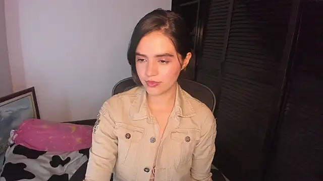 mia collins x online show from September 11, 2025, 8:31 pm