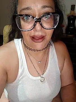 Snapshot of PichyPrettyPussy chatting on October 20, 2025, 6:30 pm PichyPrettyPussy online show from October 20, 2025, 6:30 pm