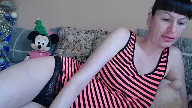 HotDreamm online show from January 12, 2026, 1:16 pm