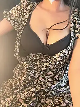 Cute crystal online show from February 26, 2025, 7:27 pm