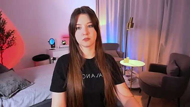 ElizaMild online show from March 11, 2026, 1:17 pm