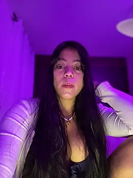 Snapshot of Naiara_sex chatting on November 25, 2025, 10:15 am Naiara sex online show from November 25, 2025, 10:15 am