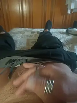 Bobby967 online show from December 5, 2025, 11:08 am