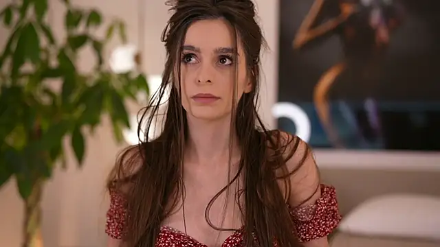 DoviaClaire online show from November 15, 2025, 7:27 am